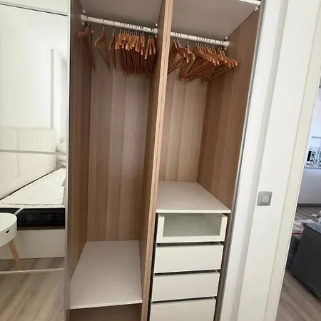 Modern New Sea View In דירה